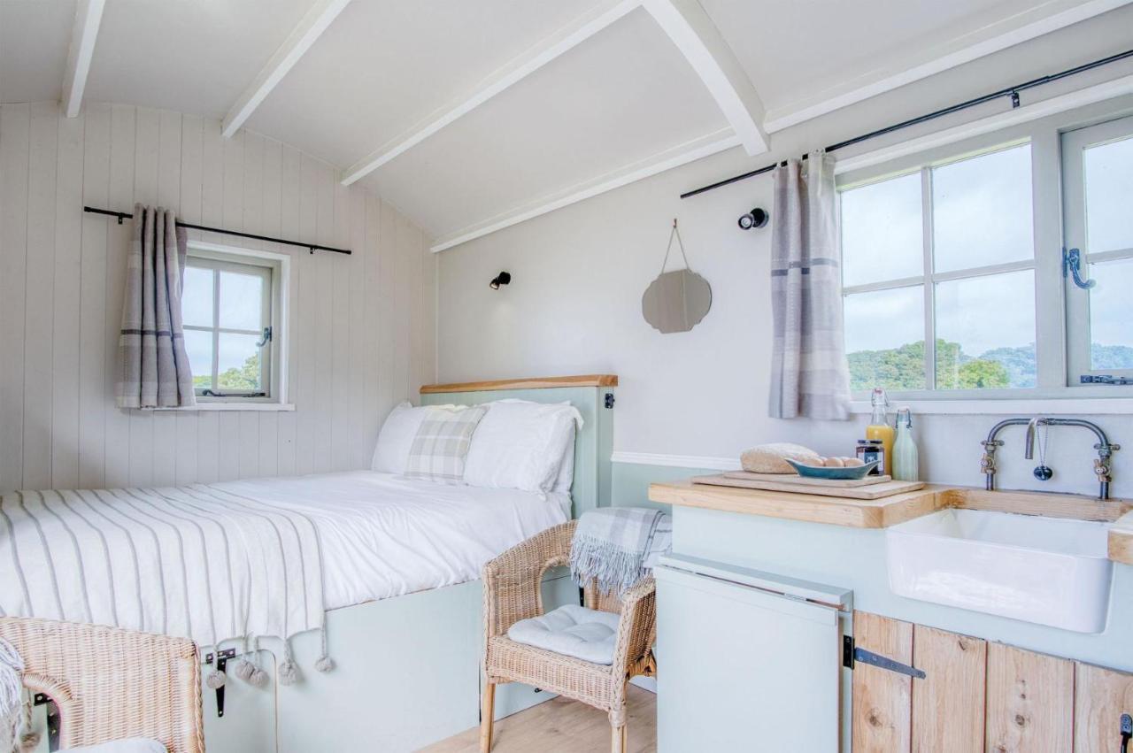 Haven View - 1 Bedroom Shepherds Hut - St Ishmaels Saint Ishmaels  Εξωτερικό φωτογραφία
